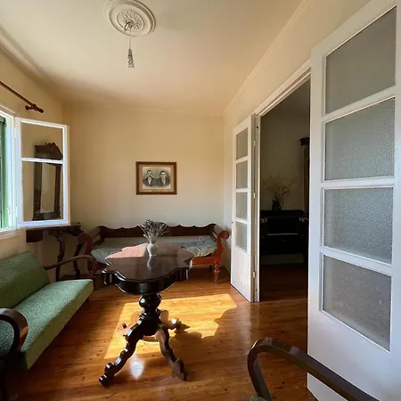 αύρα Holiday home